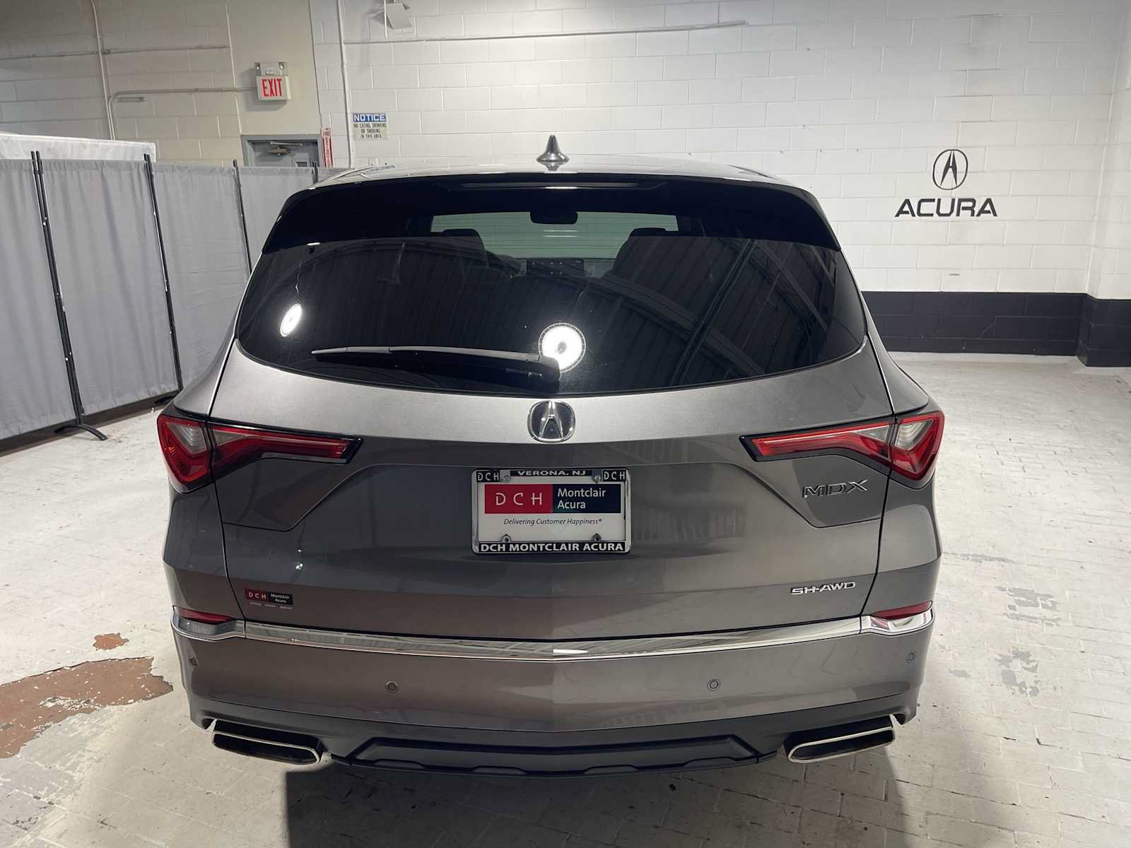 Certified 2024 Acura MDX w/ Technology Package AWD/4WD image 5