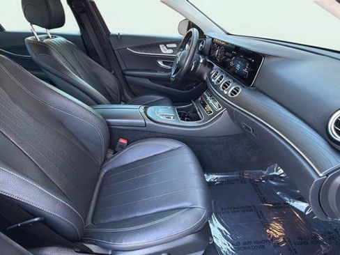 Used 2022 Mercedes-Benz E 350 Sedan image 22