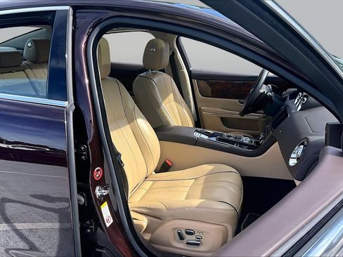 Used 2013 Jaguar XJ RWD image 8