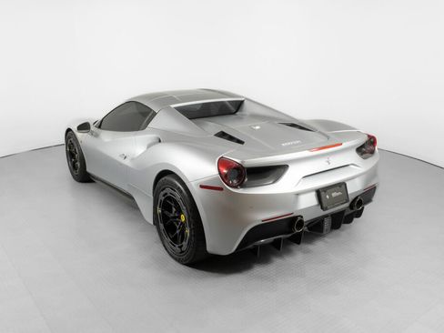 Used 2018 Ferrari 488 Spider image 54
