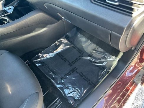 Used 2024 Nissan Altima 2.5 SV image 13