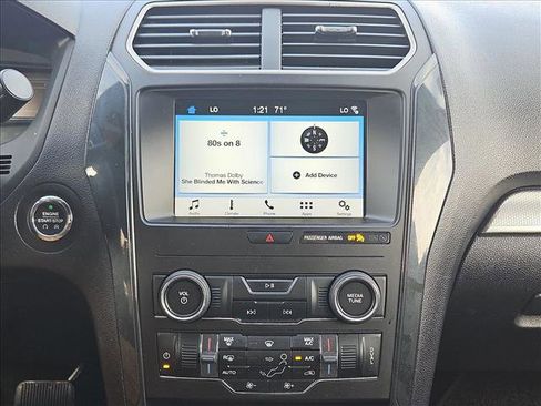 Used 2018 Ford Explorer XLT w/ Equipment Group 201A image 15