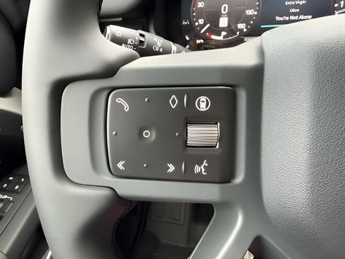 Used 2026 Land Rover Defender 110 S AWD/4WD image 18