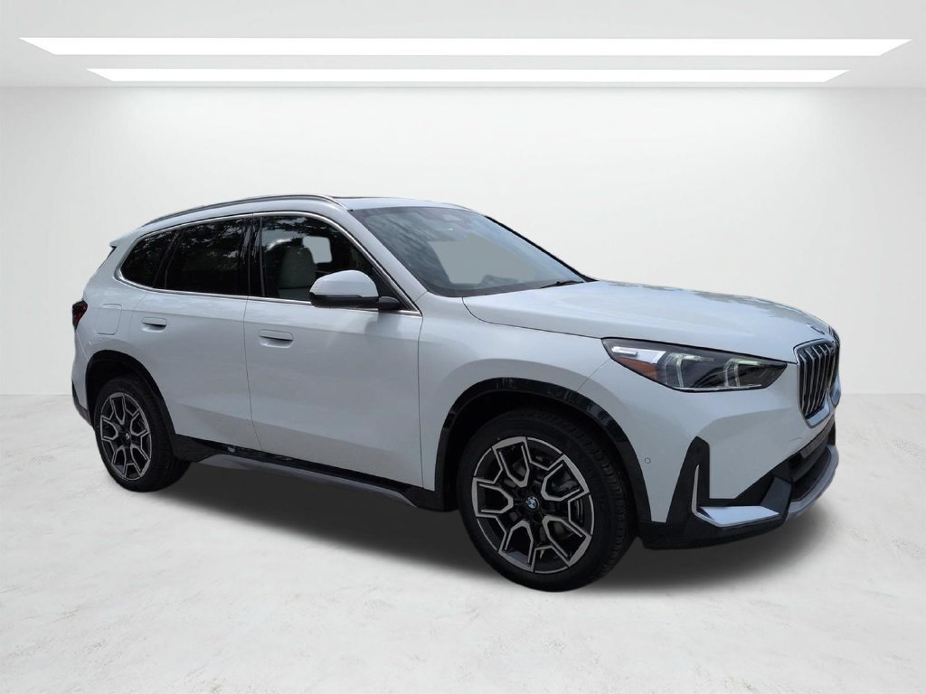 New 2027 BMW X1 xDrive28i AWD/4WD image 2