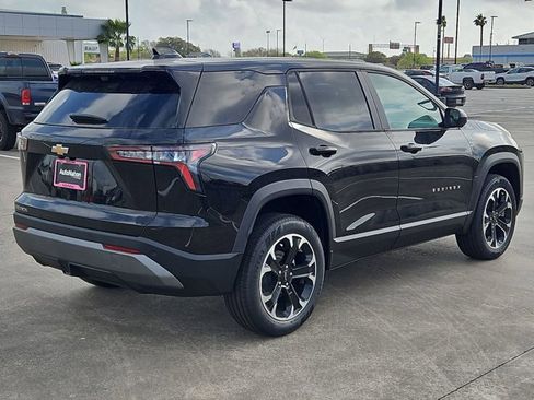 New 2026 Chevrolet Equinox LT w/ Convenience Package II image 2