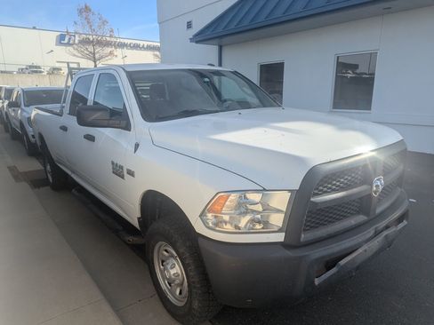 Used 2014 RAM 2500 Tradesman image 9