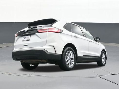 Used 2021 Ford Edge SE image 48