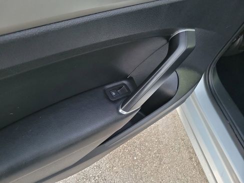 Used 2021 Volkswagen Passat 2.0T SE image 12