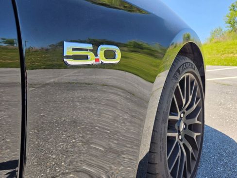 Used 2019 Ford Mustang GT w/ GT Performance Package RWD image 9
