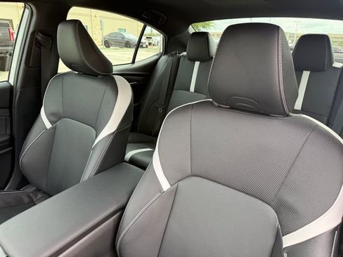 Used 2026 Toyota Camry SE w/ Convenience Package FWD image 11