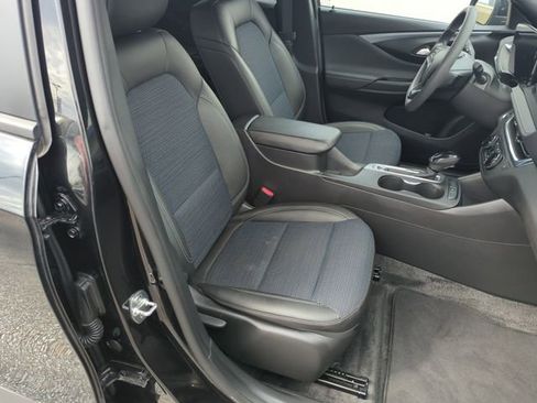 Used 2025 Buick Envista Preferred FWD image 34