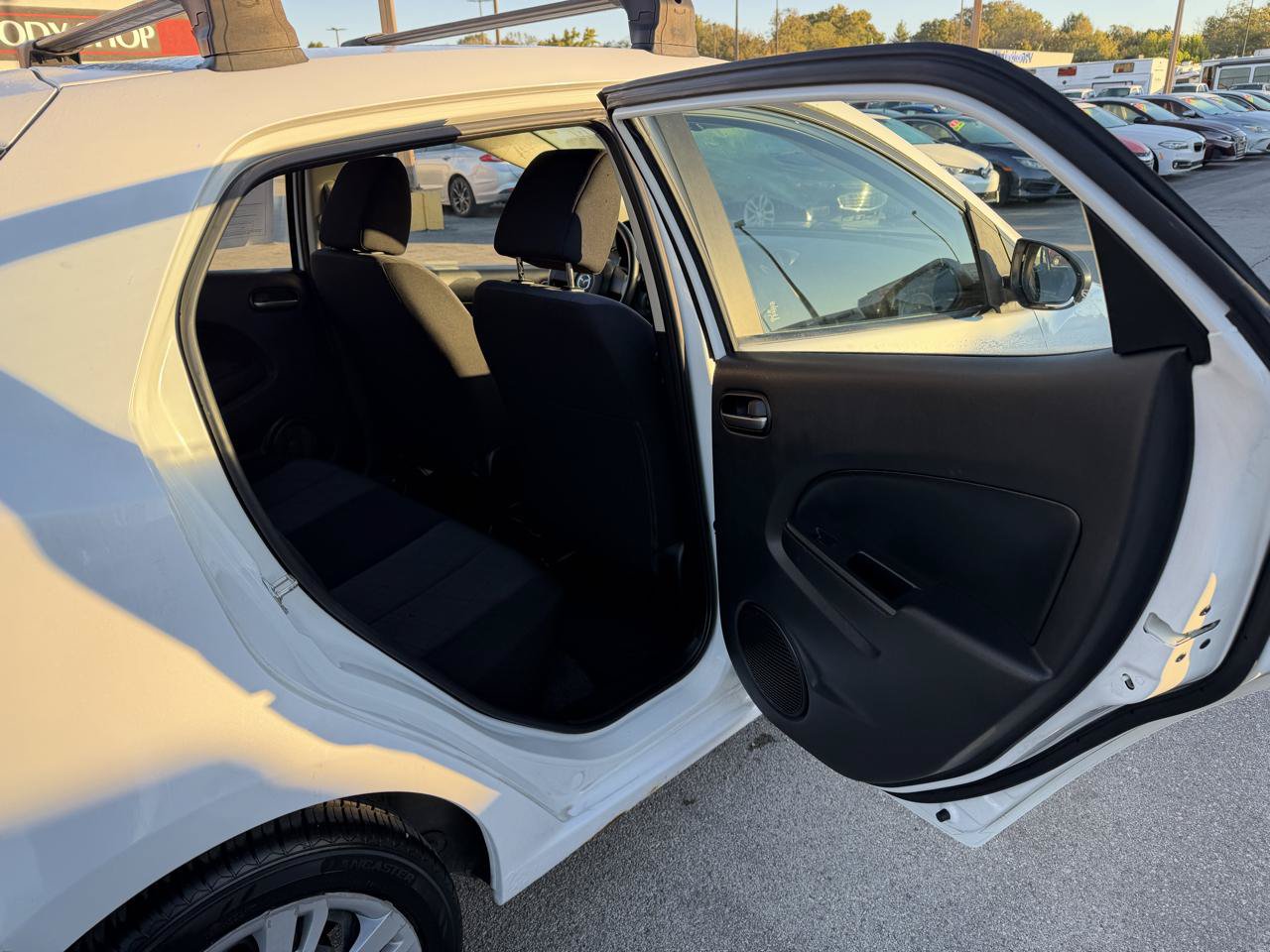 Used 2012 MAZDA MAZDA2 Sport FWD image 9