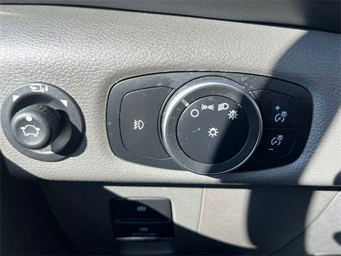 Used 2023 Ford Transit 350 XLT image 17