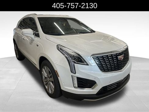 Used 2024 Cadillac XT5 Premium Luxury w/ Technology Package FWD image 2