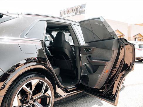 Used 2023 Audi RS Q8 w/ Black Optic Package image 45