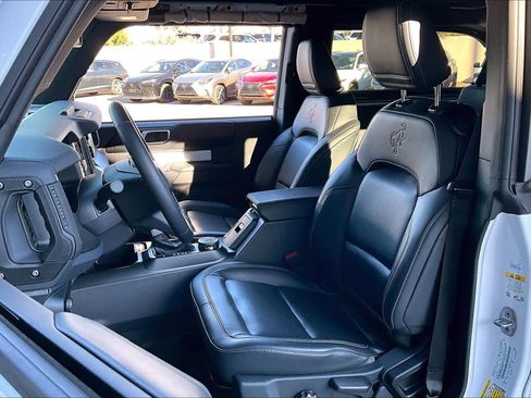 Used 2025 Ford Bronco Badlands w/ Sasquatch Package image 8