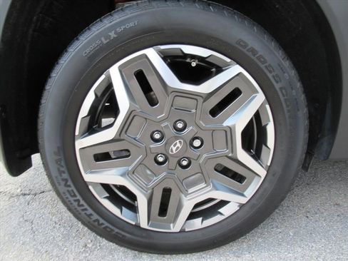 Used 2023 Hyundai Santa Fe Limited FWD image 8