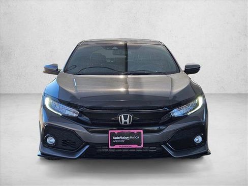 Used 2018 Honda Civic Sport Touring image 2
