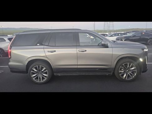 Used 2021 Cadillac Escalade Sport Platinum w/ Heavy-Duty Trailer Package image 10