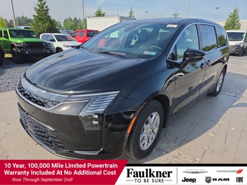 New 2027 Chrysler Pacifica Select FWD image 1