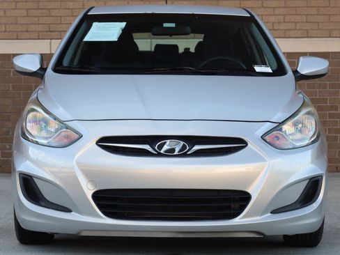 Used 2013 Hyundai Accent GS FWD image 6