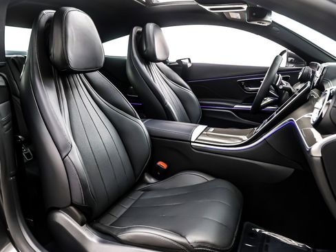 Used 2024 Mercedes-Benz CLE 300 CLE 300 4MATIC Coupe image 7