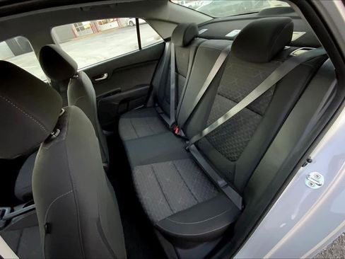 Used 2022 Kia Rio S image 19