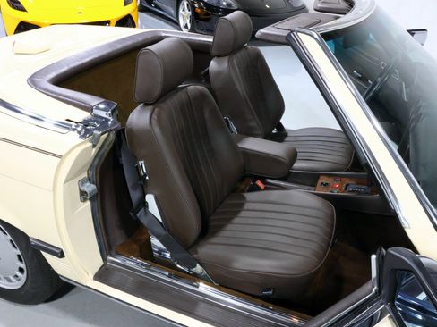 Used 1987 Mercedes-Benz 560 SL image 94