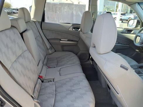 Used 2010 Subaru Forester 2.5X Premium image 22