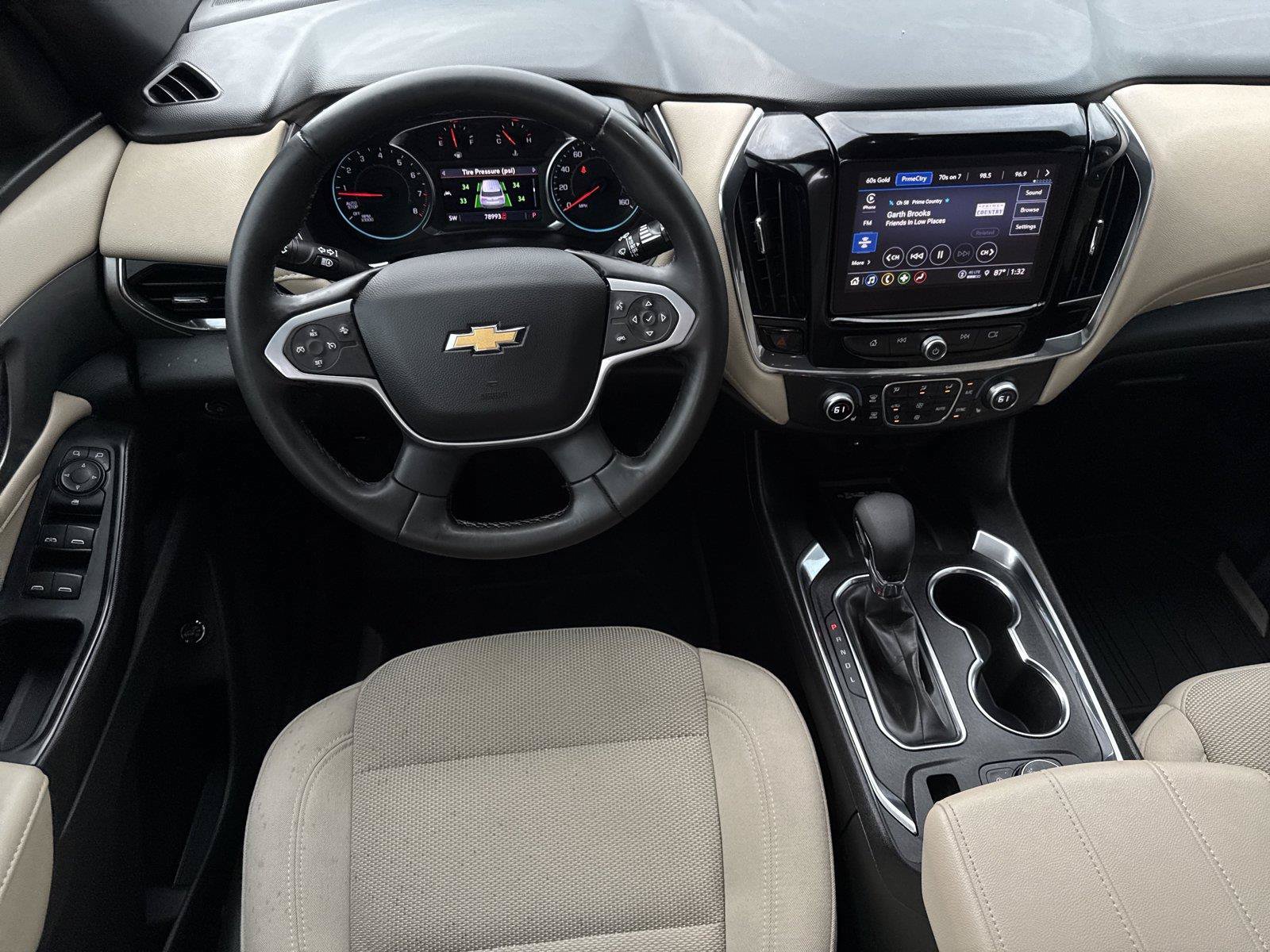 Used 2023 Chevrolet Traverse LT FWD image 14