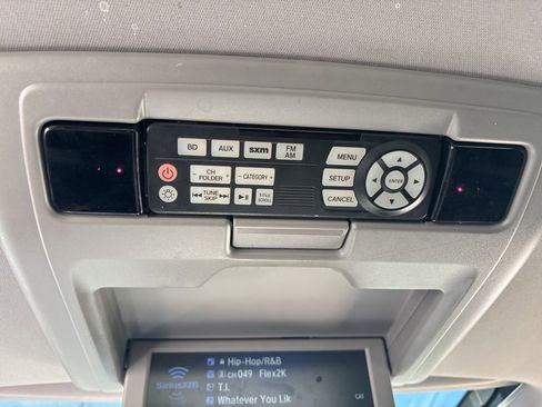 Used 2018 Honda Pilot Touring image 22