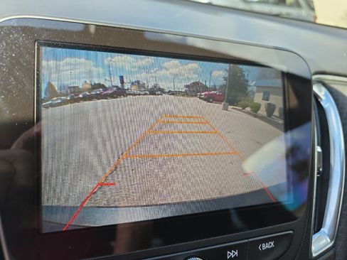 Used 2016 Chevrolet Malibu LT image 21