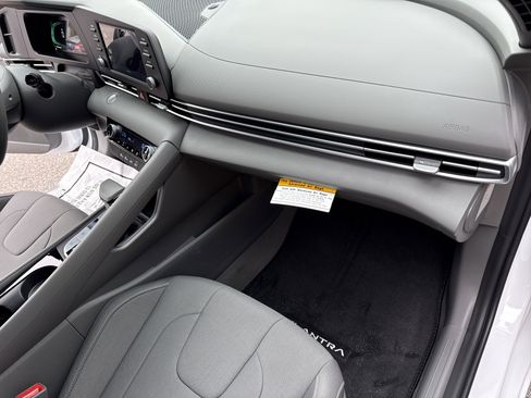 New 2026 Hyundai Elantra Blue image 17