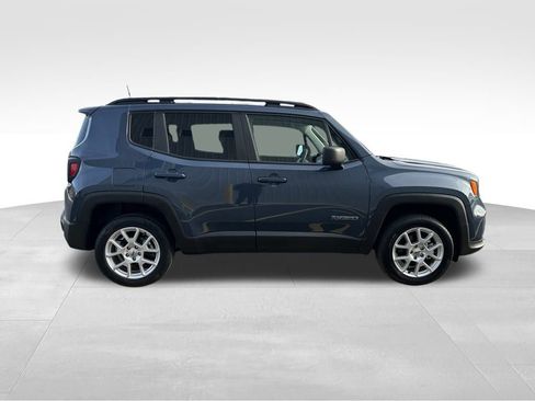 Used 2022 Jeep Renegade Latitude image 8