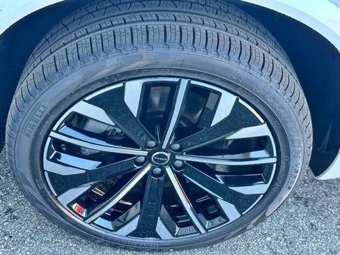 New 2026 Volvo XC90 T8 Ultra w/ Protection Package Premier AWD/4WD image 29