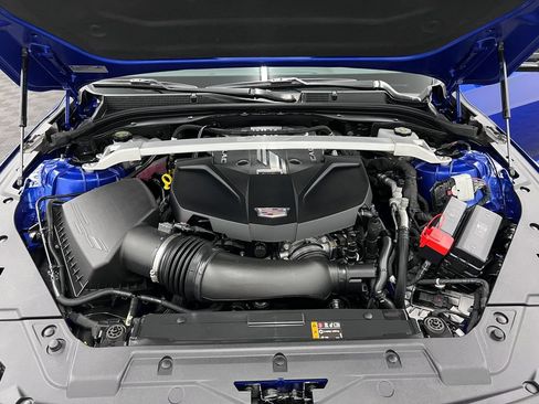 Used 2026 Cadillac CT5 V Blackwing w/ Deep Ocean Appearance Package RWD image 27