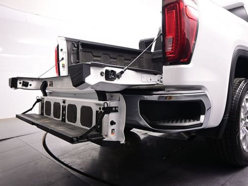 Used 2021 GMC Sierra 1500 SLT w/ SLT Premium Plus Package RWD image 37
