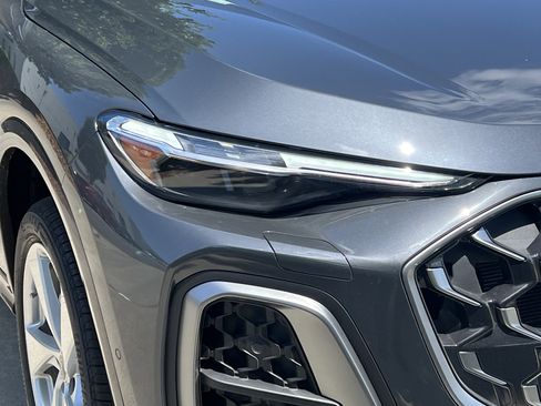 New 2026 Audi Q5 Premium Plus AWD/4WD image 11