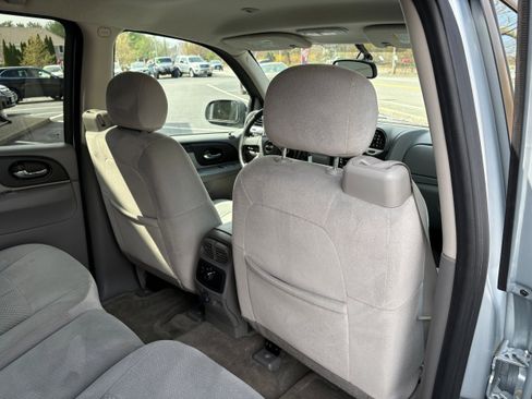 Used 2008 GMC Envoy SLE RWD image 22