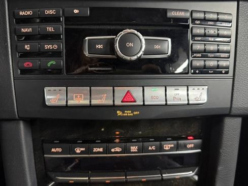 Used 2014 Mercedes-Benz E 350 Sedan image 18