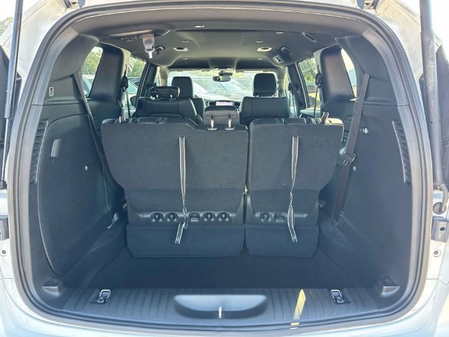 Used 2025 Chrysler Pacifica Select FWD image 12