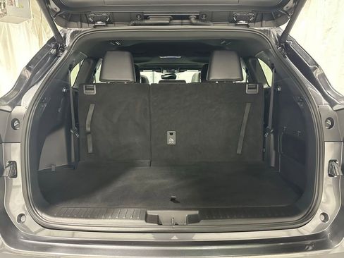 Used 2025 Toyota Highlander XSE AWD/4WD image 54