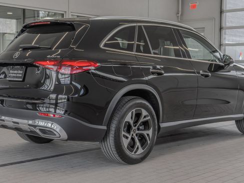 Certified 2025 Mercedes-Benz GLC 350e 4MATIC image 31