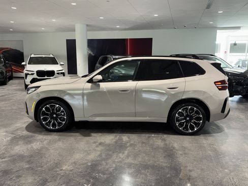 New 2026 BMW X3 xDrive30i w/ M Sport Package AWD/4WD image 4