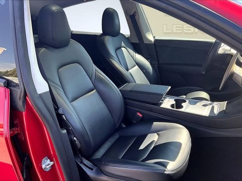 Used 2021 Tesla Model Y Long Range image 7