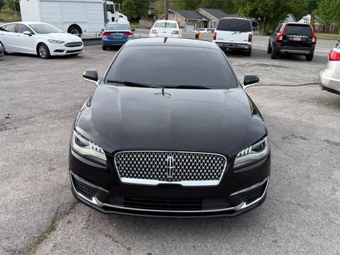 Used 2017 Lincoln MKZ Reserve FWD image 3