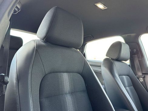Used 2025 Honda Civic Sport image 17