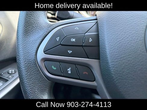 Used 2021 Jeep Cherokee Latitude image 21