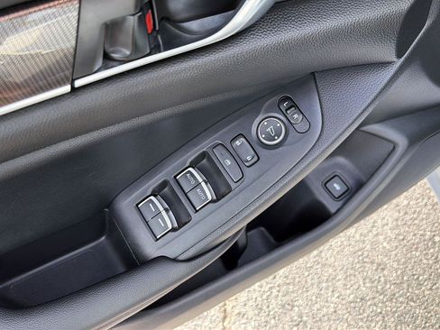 Used 2022 Honda Accord Sport image 29