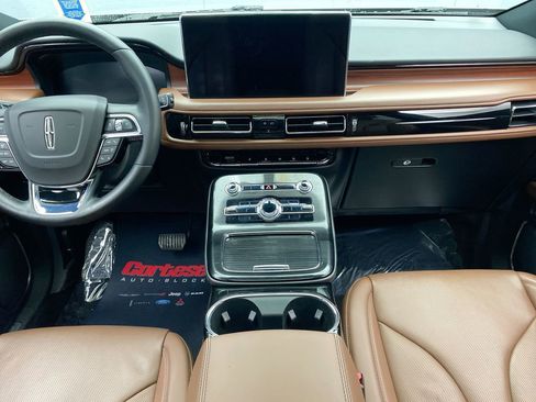 Used 2021 Lincoln Nautilus Reserve AWD/4WD image 20